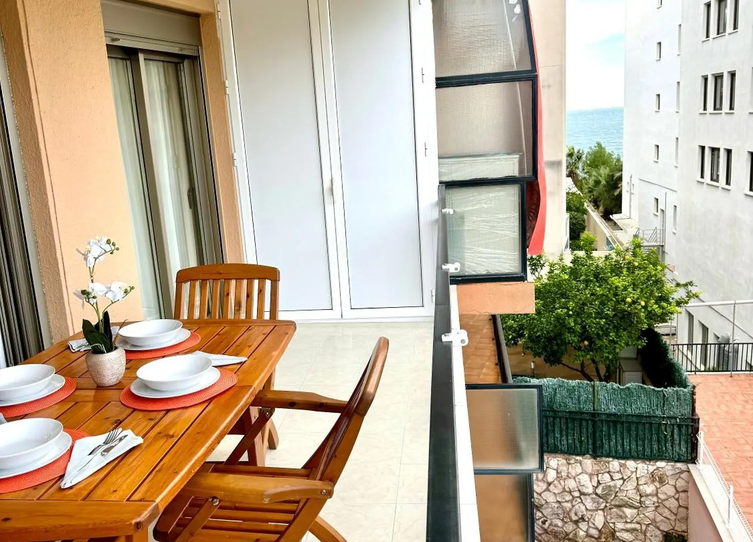 Apartbeach San Sebastian Junto Playa Larga Y Cala Dorada Salou 0*,  Spain