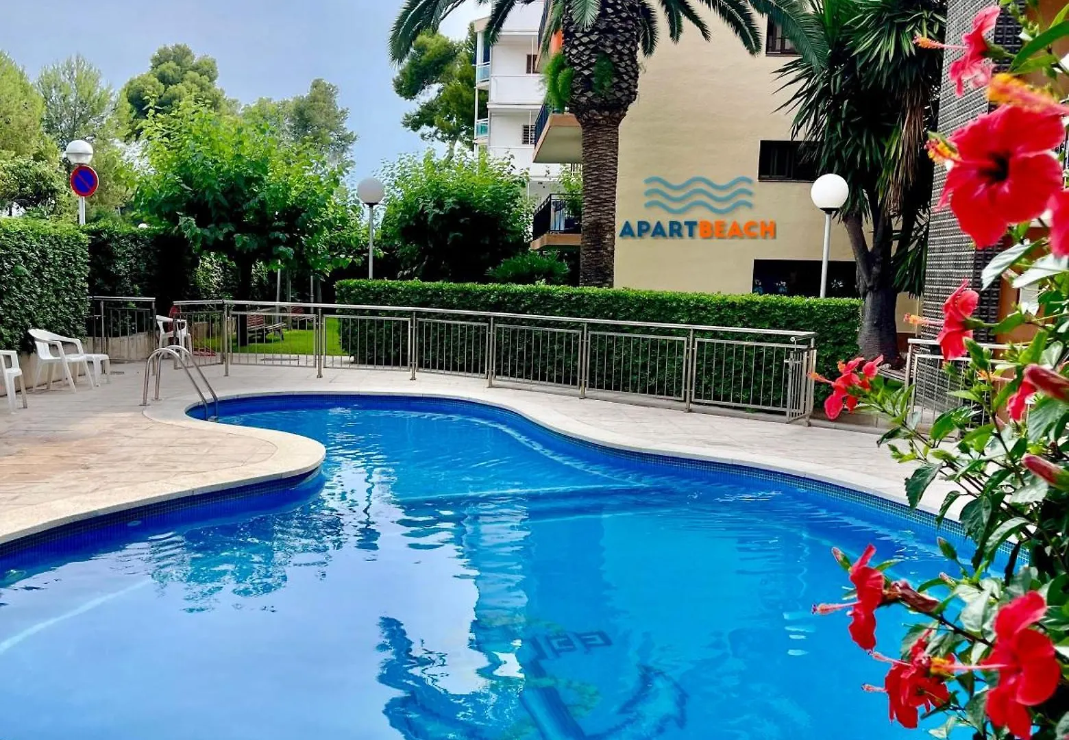 Apartbeach San Sebastian Junto Playa Larga Y Cala Dorada contacts