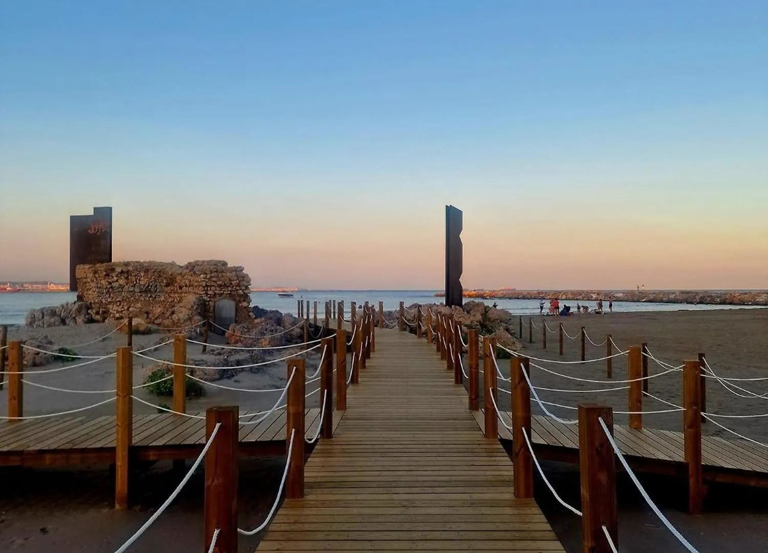 Apartbeach San Sebastian Junto Playa Larga Y Cala Dorada Salou Apartment